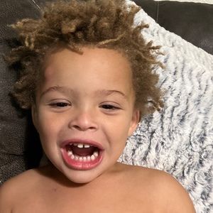 Meet your Posher, Courtney